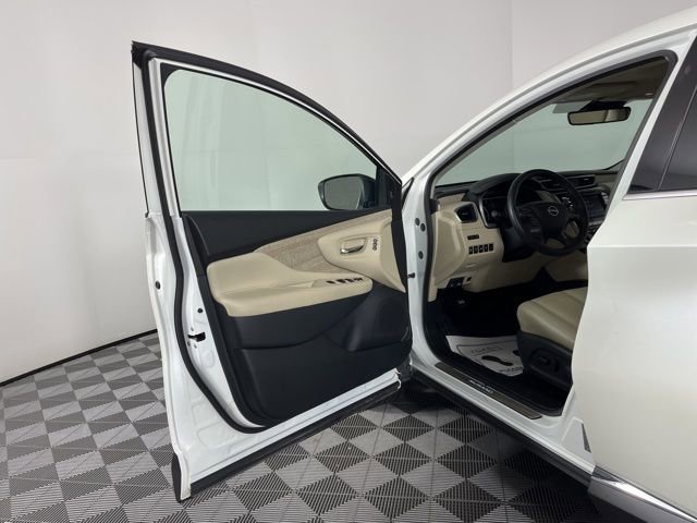 Used 2024 Nissan Murano SL image 16