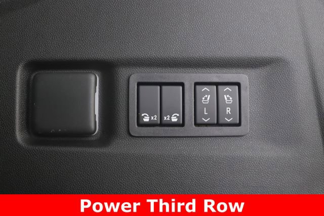 Used 2026 Chevrolet Suburban RST w/ RST Capability Package image 33