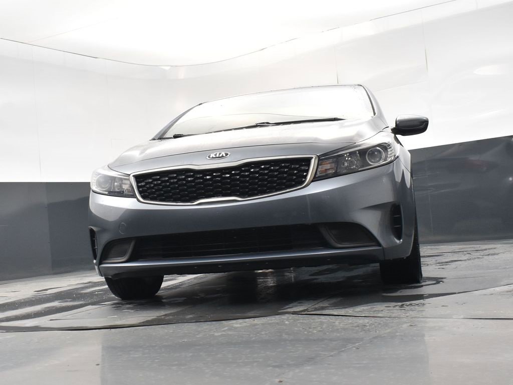 Used 2017 Kia Forte S image 23