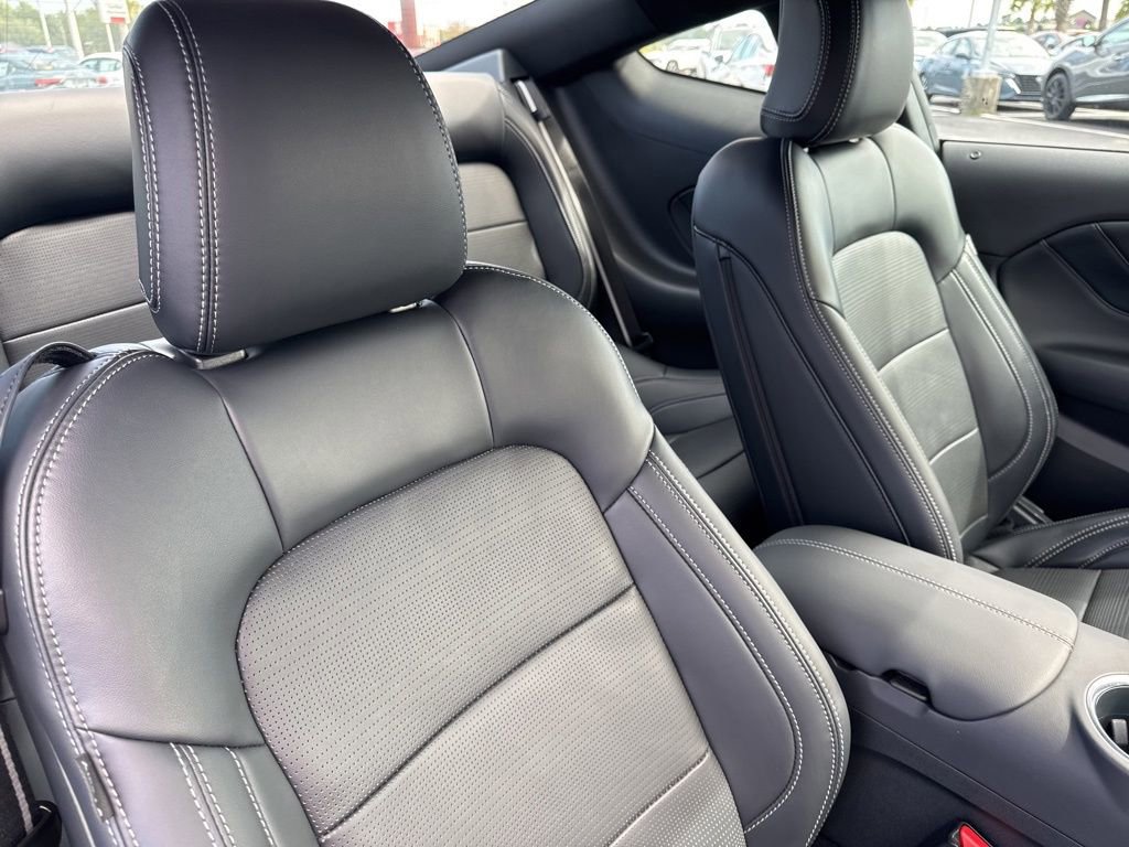 Used 2025 Ford Mustang GT Premium image 16