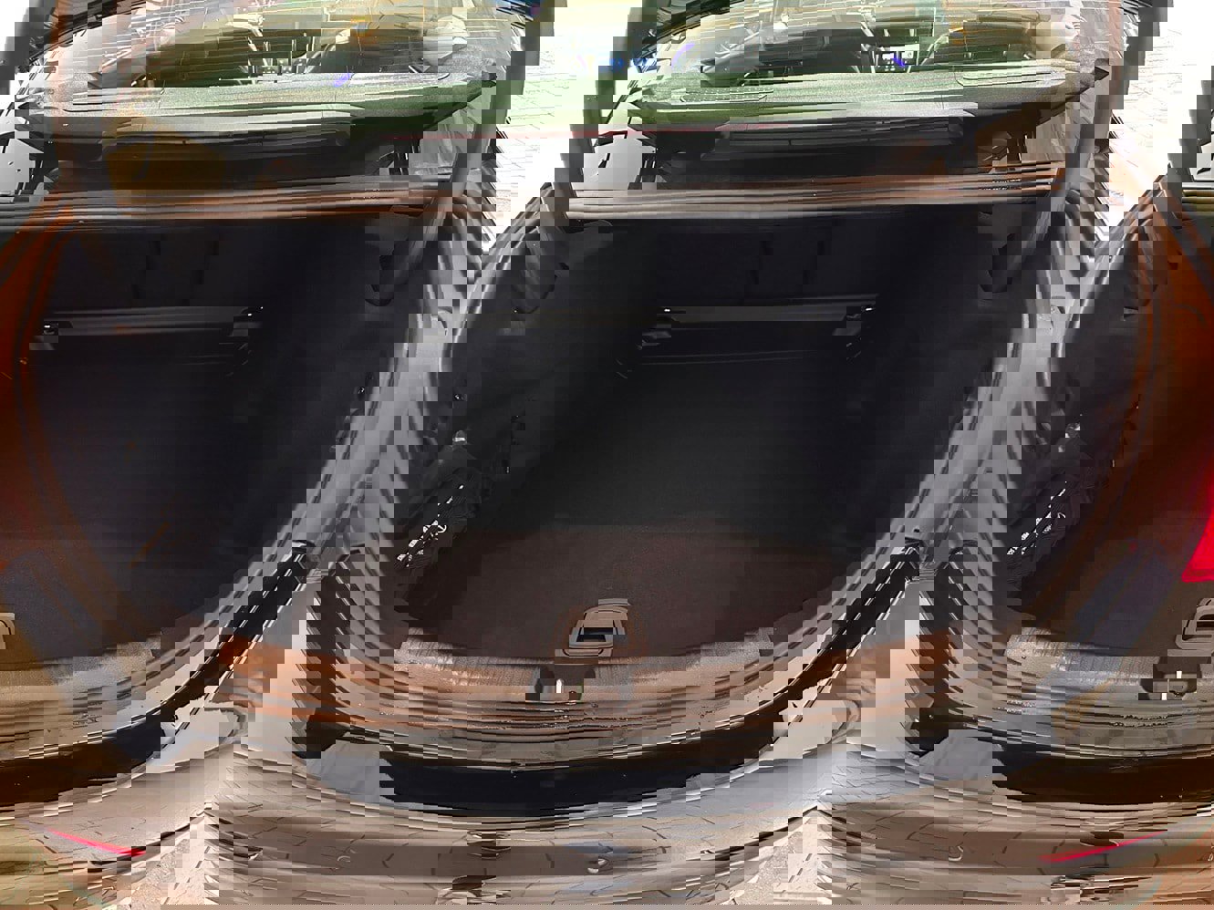 New 2025 Mercedes-Benz C 300 C 300 Exclusive 4MATIC image 15