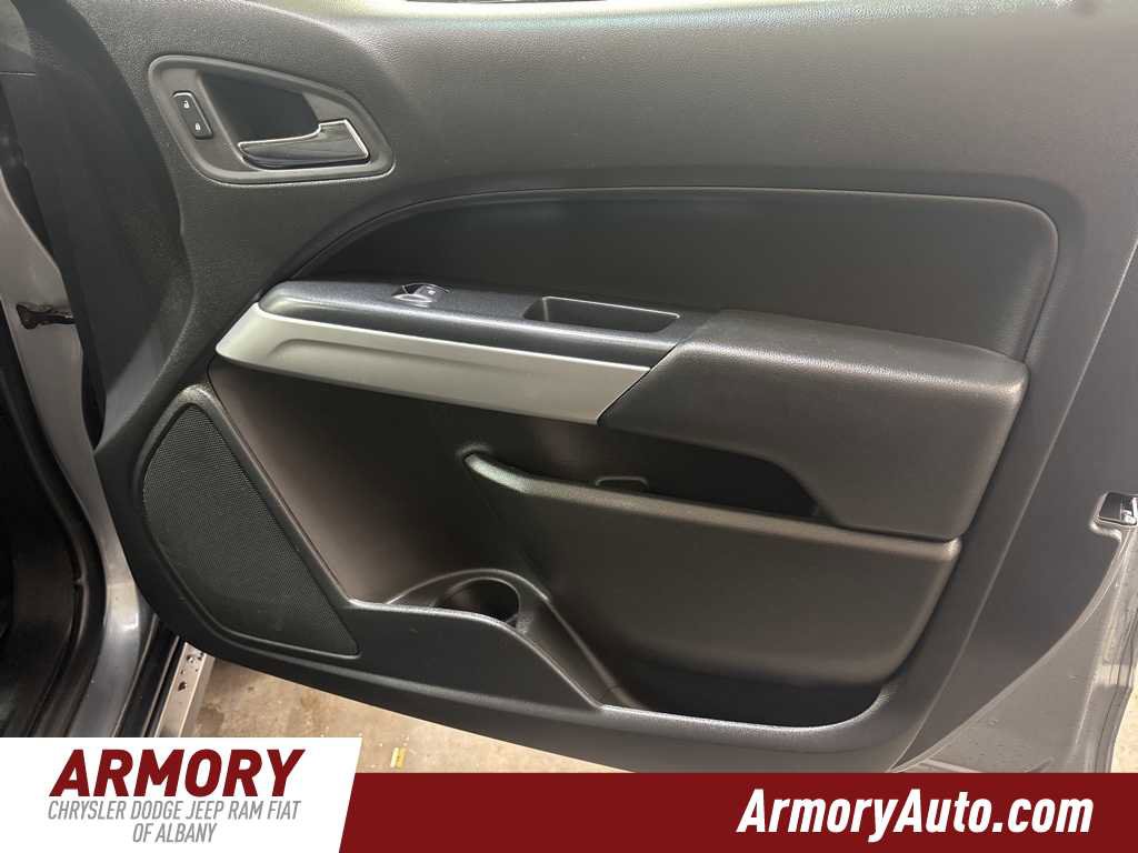 Used 2022 Chevrolet Colorado LT w/ LT Convenience Package image 32