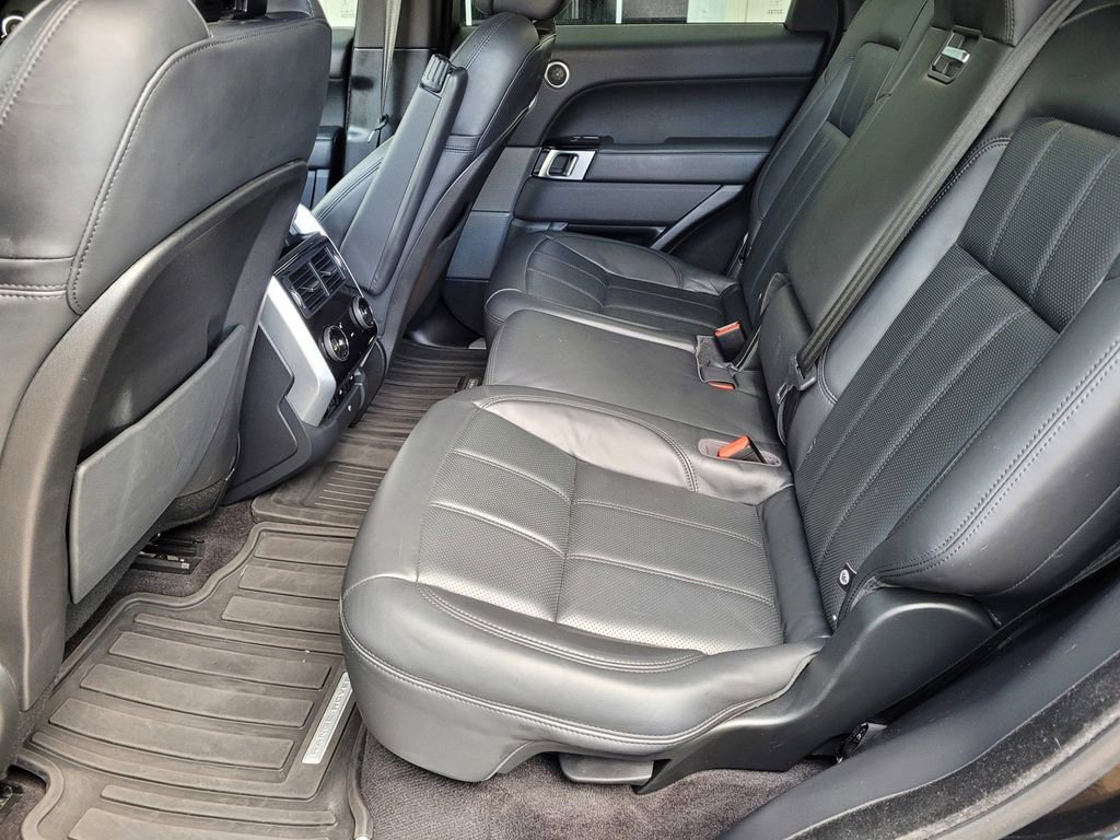 Used 2021 Land Rover Range Rover Sport HSE Silver Edition image 8