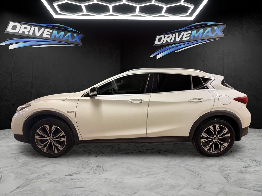 Used 2018 INFINITI QX30 Premium w/ Navigation Package AWD/4WD image 8