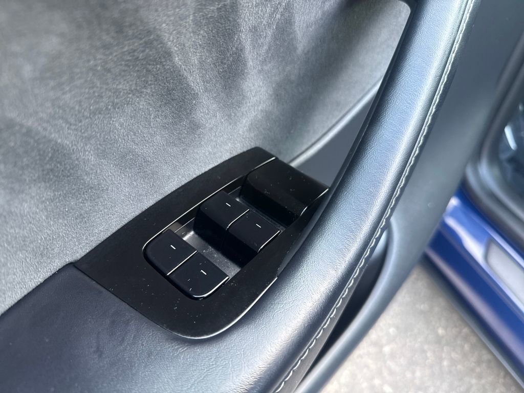 Used 2021 Tesla Model Y Long Range image 15