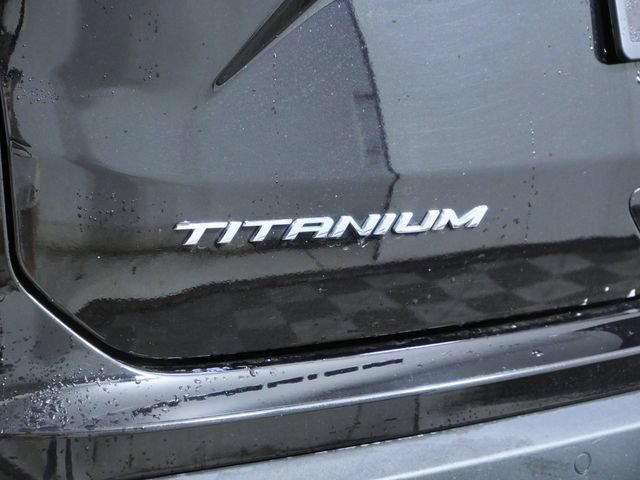 Certified 2024 Ford Edge Titanium AWD/4WD image 9