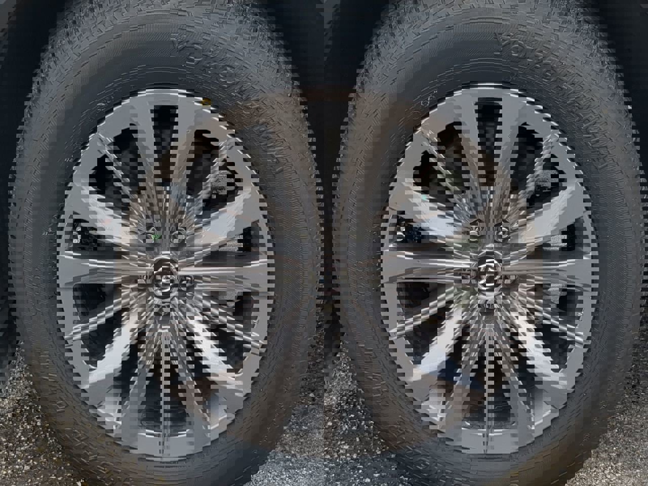 Used 2025 MAZDA CX-90 Plug-In Hybrid w/ Preferred image 11