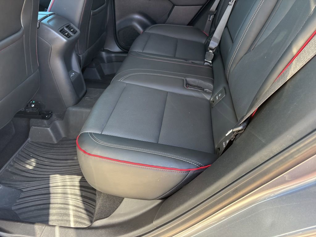 Used 2022 Buick Envision Essence w/ Technology Package I image 19