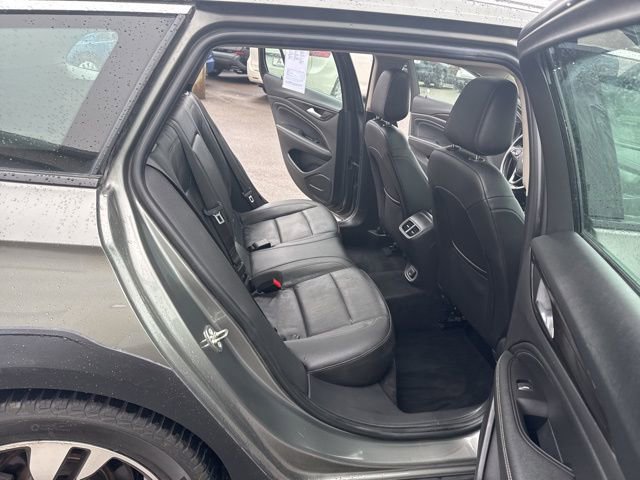 Used 2018 Buick Regal Essence w/ Driver Confidence Package #1 image 14