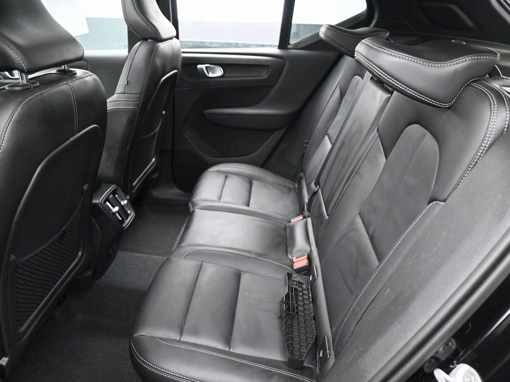 Used 2024 Volvo XC40 B5 Ultimate w/ Protection Package Premier AWD/4WD image 27