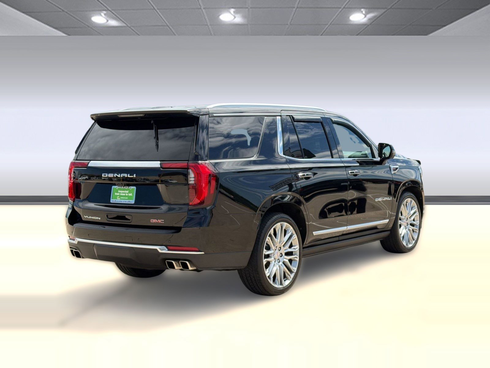 Used 2025 GMC Yukon Denali w/ Denali Reserve Package image 9