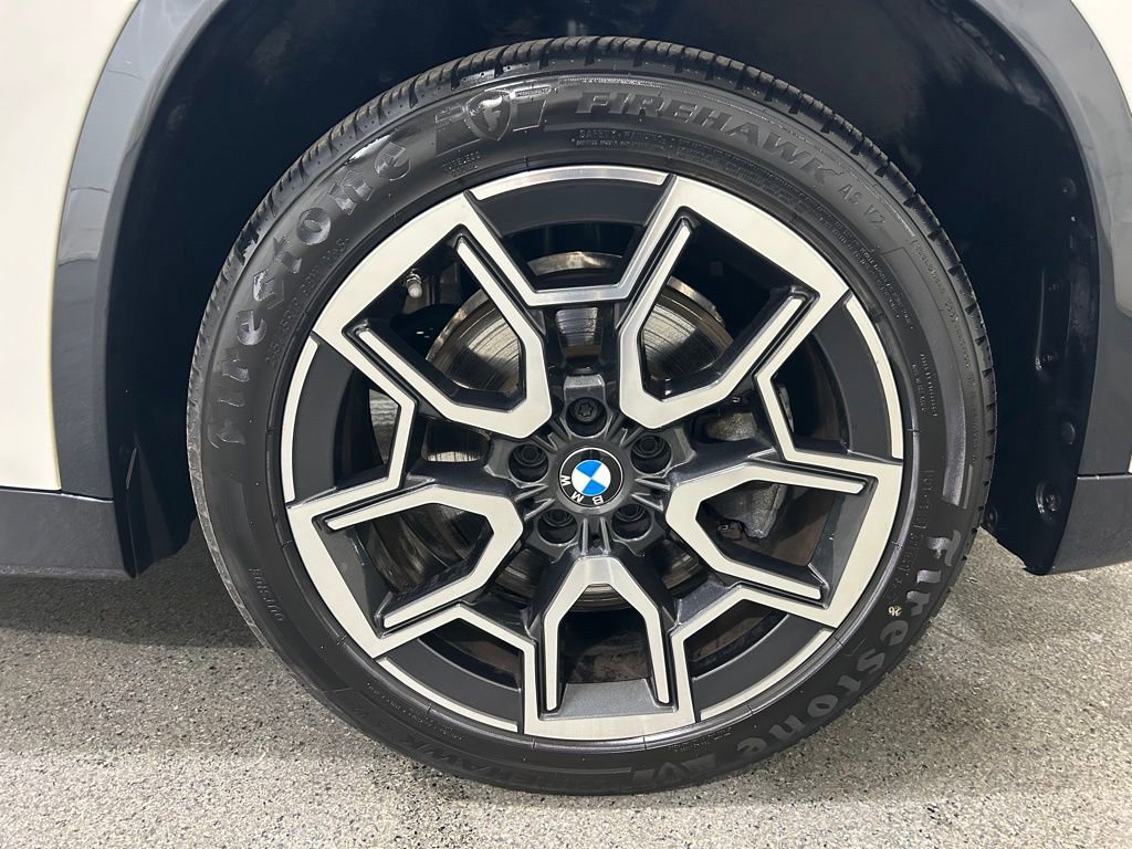 Used 2023 BMW X1 xDrive28i w/ Premium Package image 11