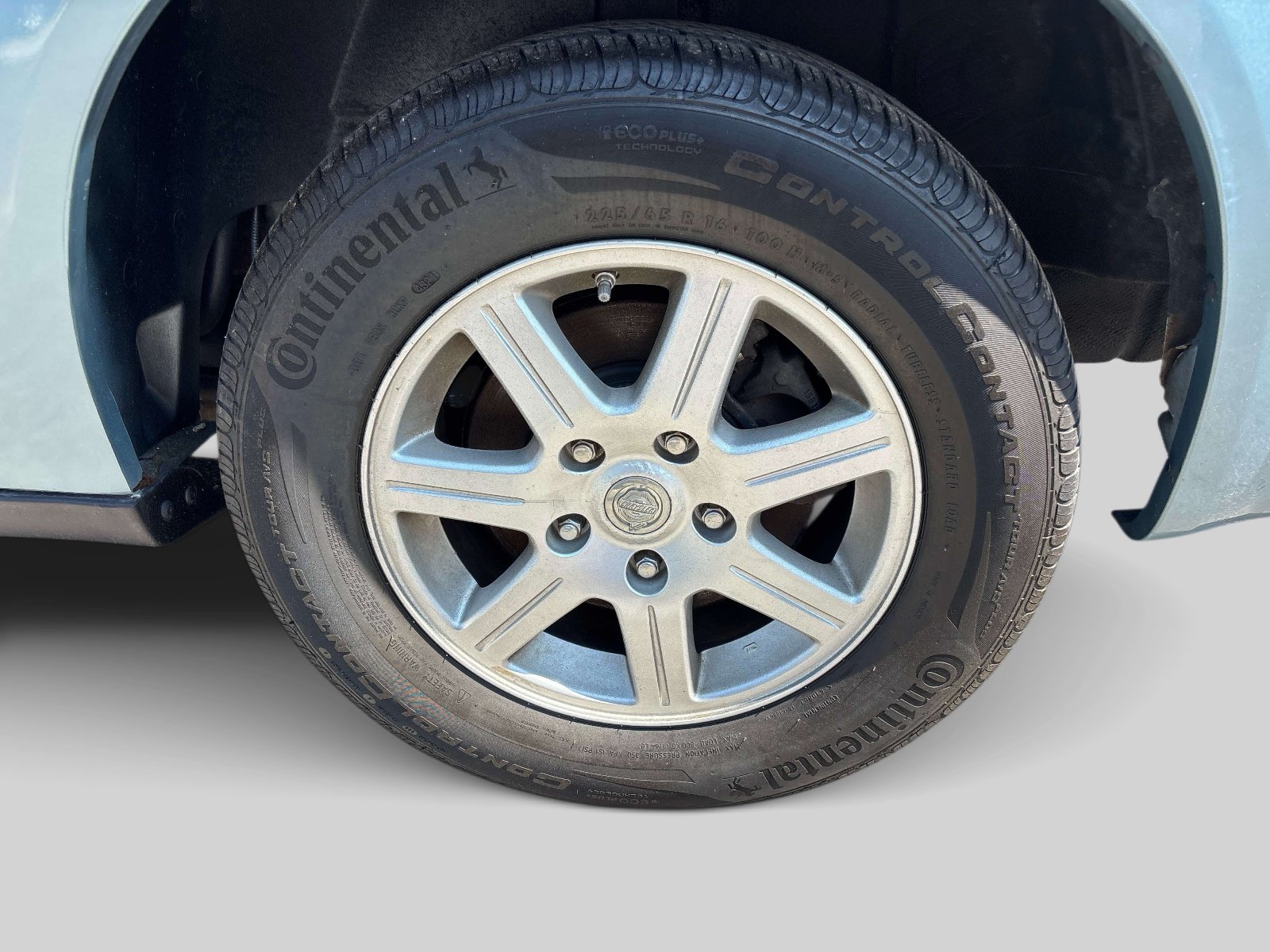 Used 2010 Chrysler Town & Country LX w/ PWR Convenience Group FWD image 8