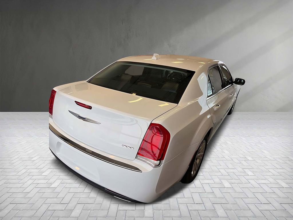 Used 2020 Chrysler 300 Touring L w/ Quick Order Package 2EF RWD image 16