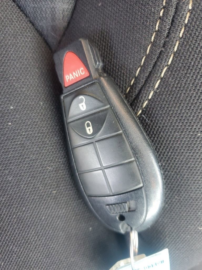 Used 2017 Jeep Cherokee Latitude w/ Comfort & Sound Group image 34