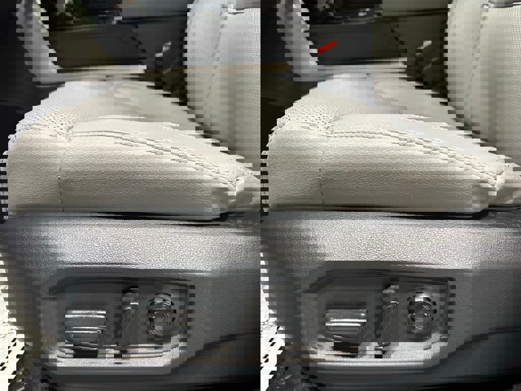 Used 2025 Toyota Sequoia Limited image 13