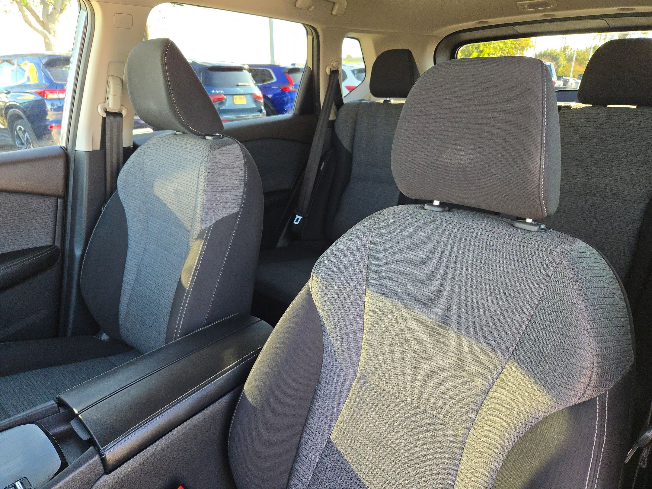 Used 2023 Nissan Rogue SV image 9