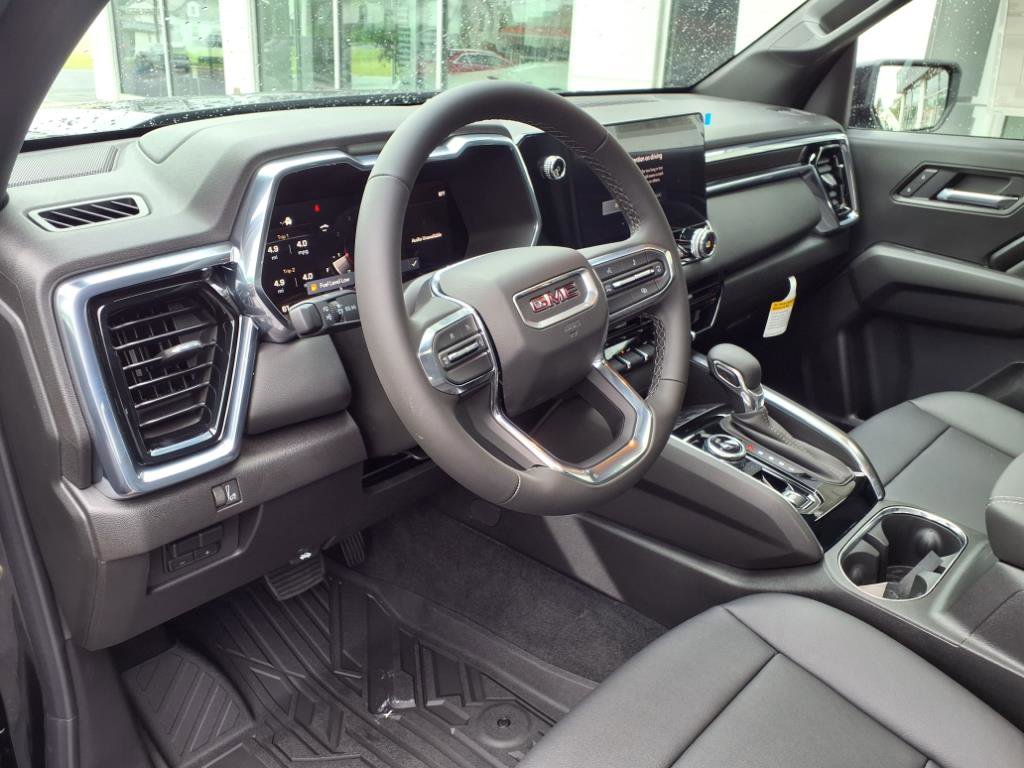 New 2025 GMC Canyon Elevation w/ Convenience Package image 10