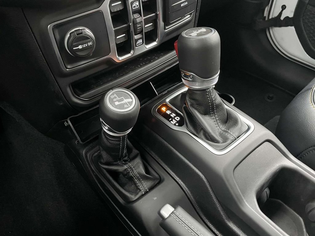 Certified 2025 Jeep Wrangler Sahara image 39