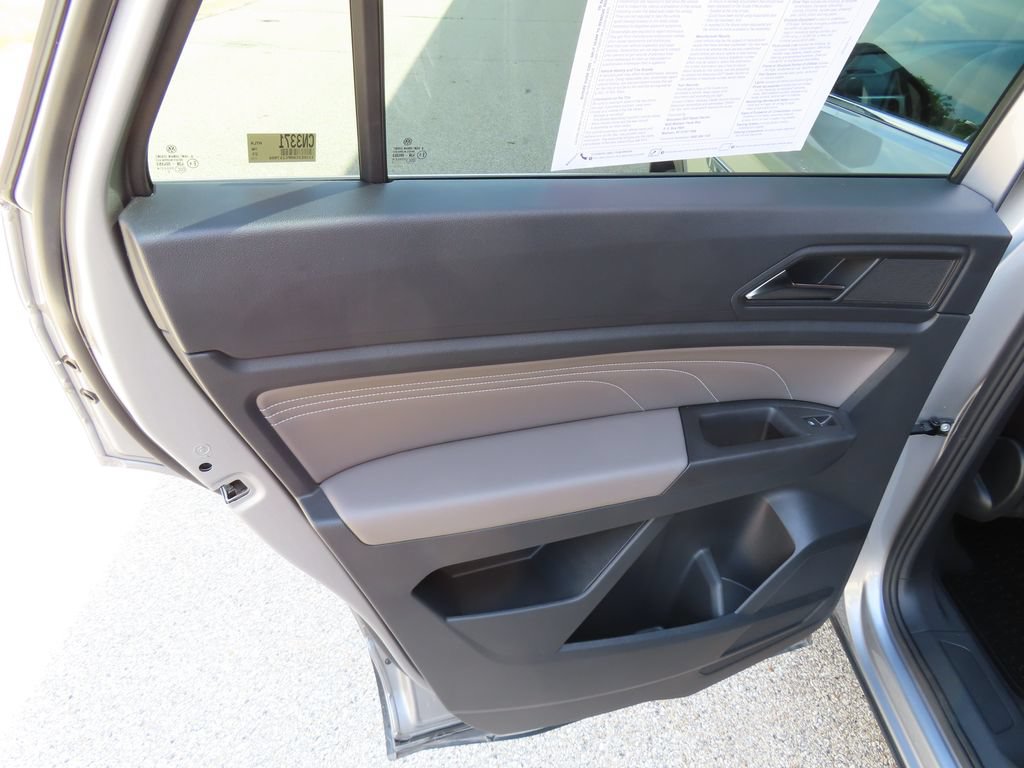 Used 2023 Volkswagen Atlas Cross Sport SE w/ Panoramic Sunroof Package AWD/4WD image 28