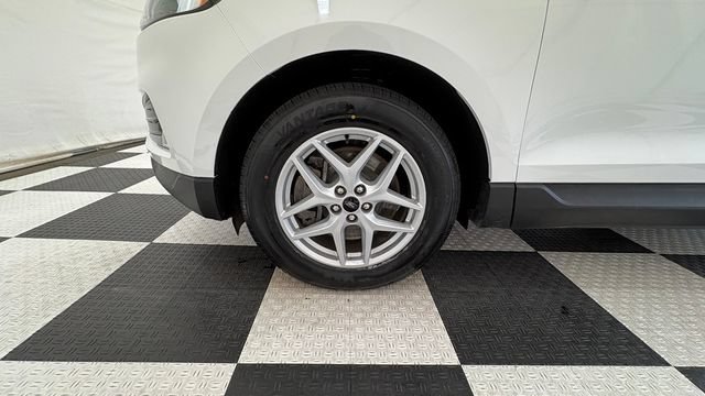 Used 2023 Ford Edge SEL w/ Convenience Package AWD/4WD image 11