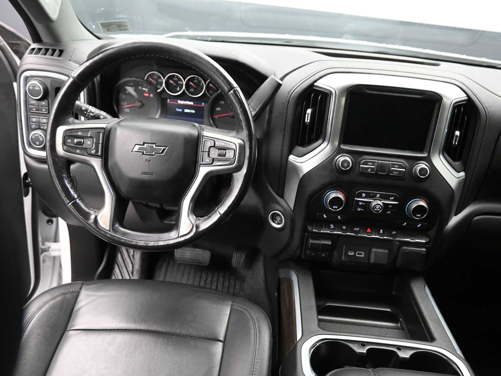 Used 2021 Chevrolet Silverado 1500 LT Trail Boss w/ Convenience Package II image 11