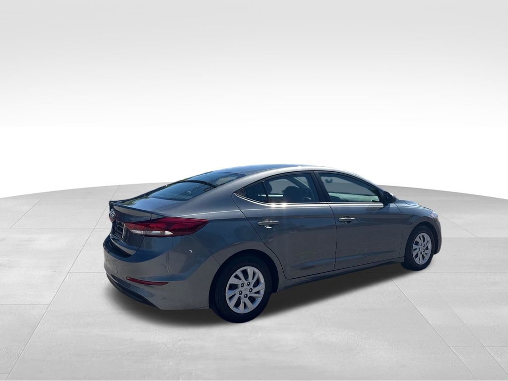 Used 2018 Hyundai Elantra SE FWD image 6