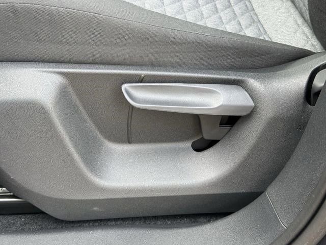 Used 2025 Volkswagen Tiguan S image 22