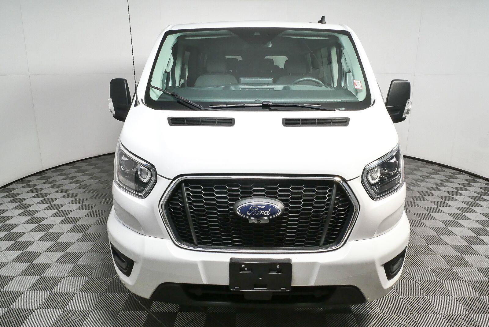 Used 2023 Ford Transit 350 XLT RWD image 35