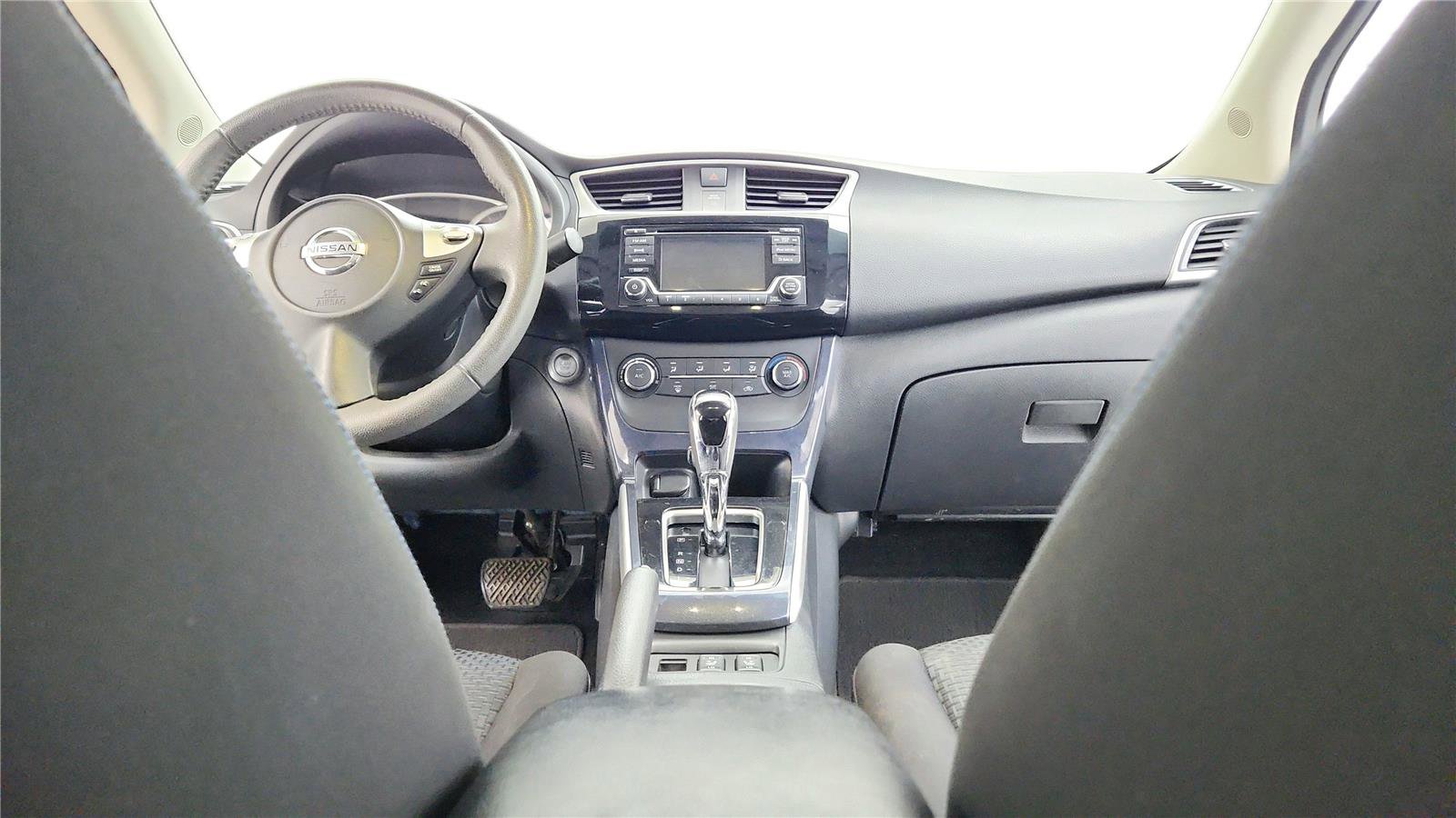 Used 2017 Nissan Sentra SR FWD image 19