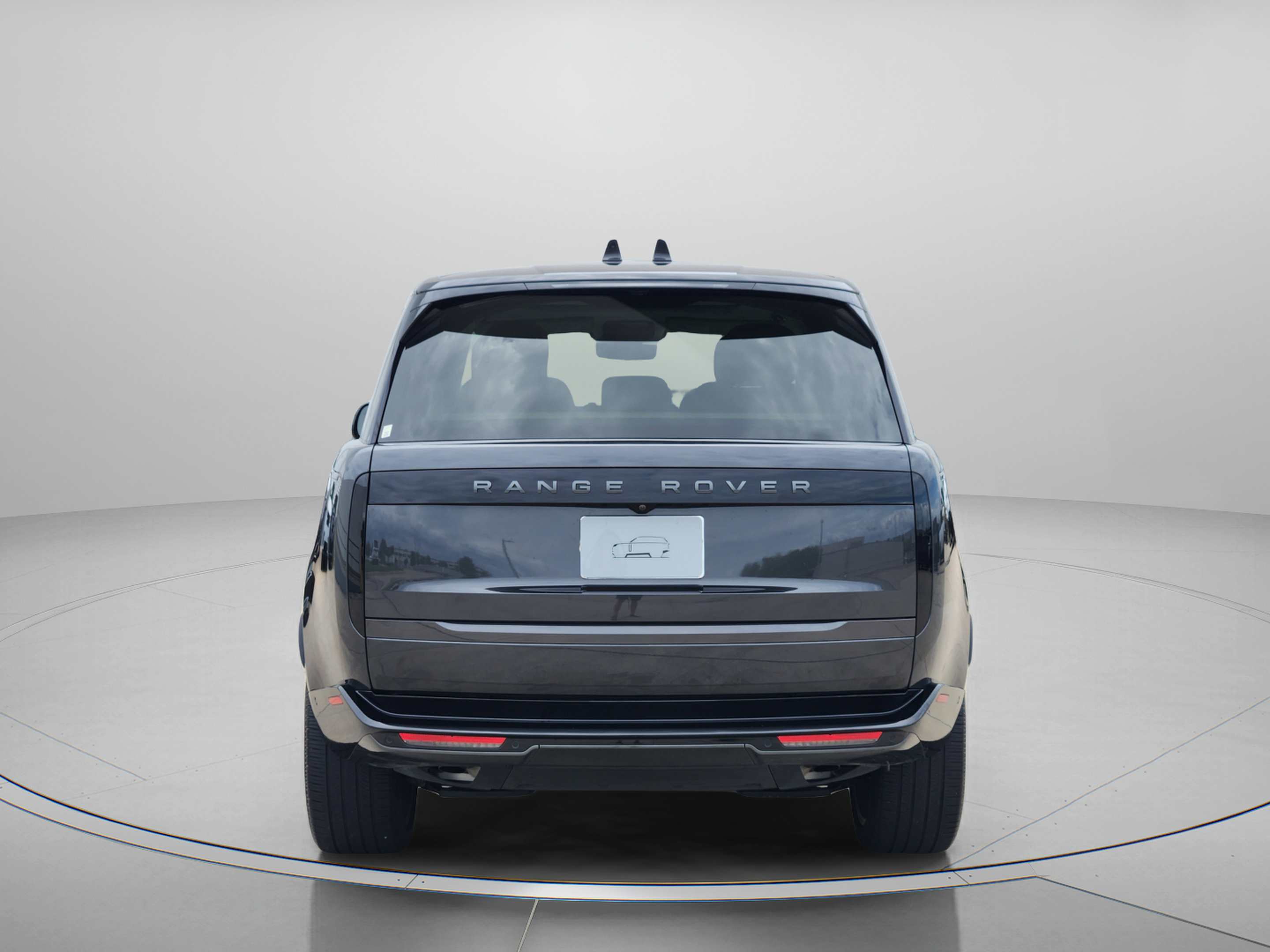 Certified 2025 Land Rover Range Rover SE AWD/4WD image 4