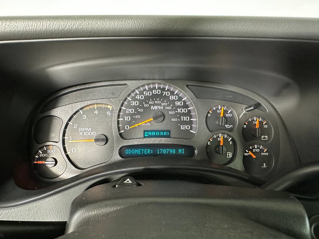 Used 2004 Chevrolet Silverado 2500 LS w/ Heavy-Duty Power Package RWD image 11
