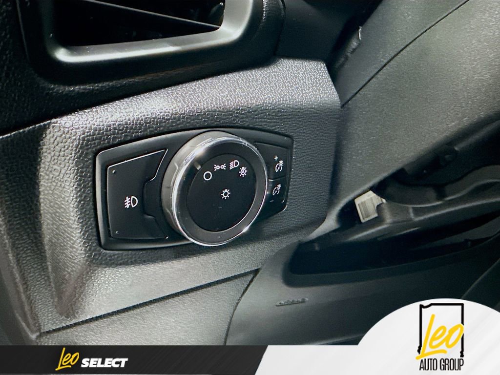 Used 2020 Ford EcoSport SE w/ SE Convenience Package image 10