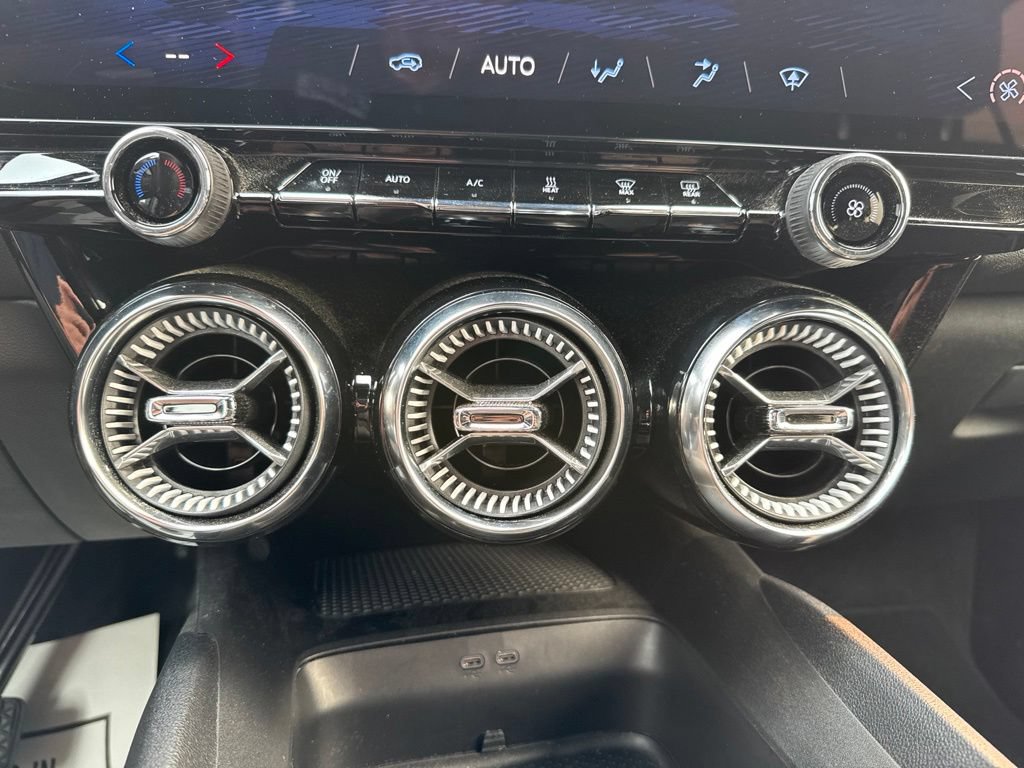 New 2025 Chevrolet Blazer EV LT AWD/4WD image 25