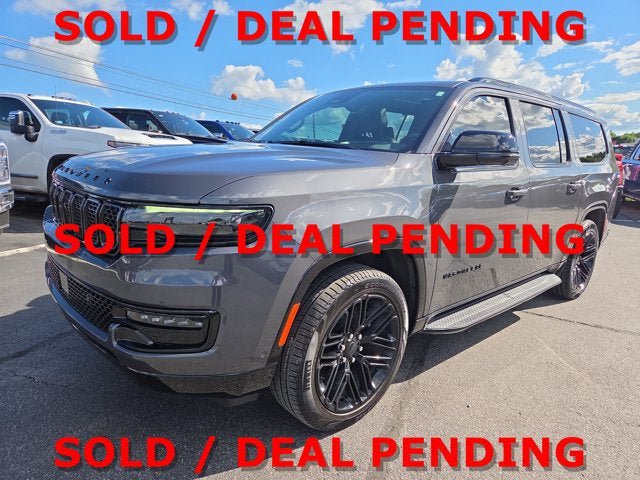 Used 2025 Jeep Wagoneer L Series II w/ Convenience Group I AWD/4WD image 2