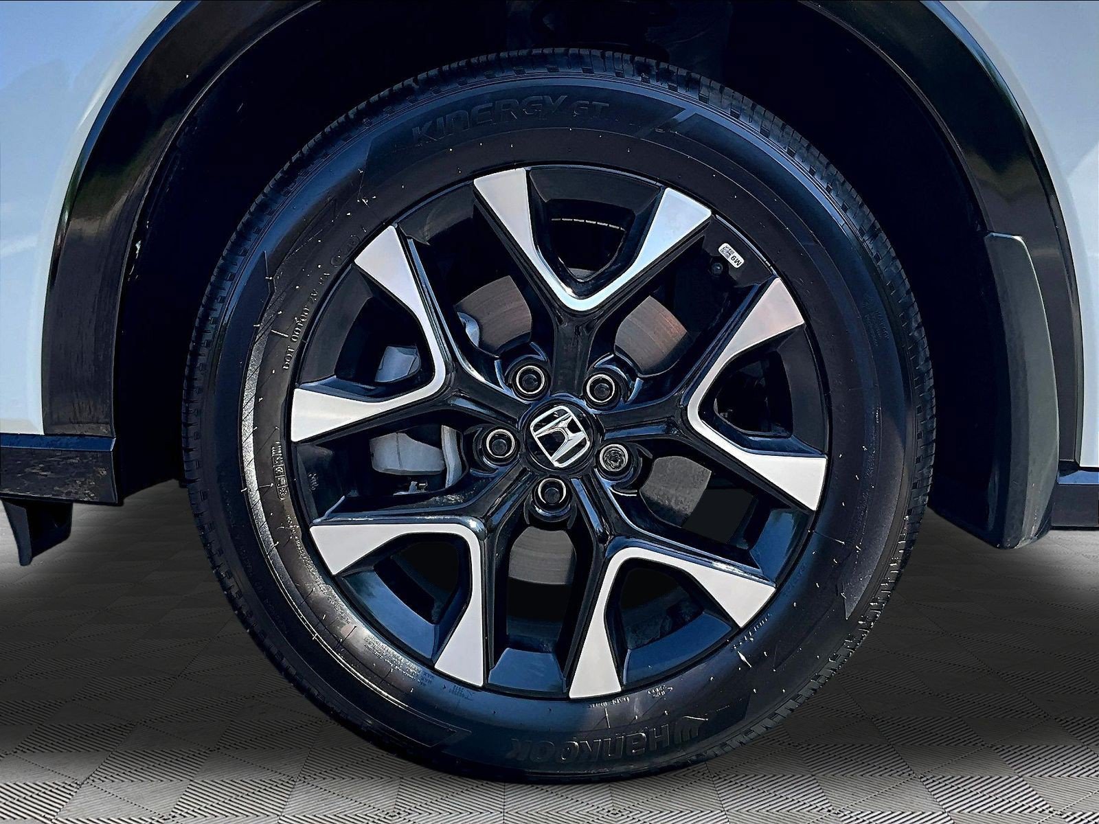 Certified 2026 Honda HR-V EX-L image 34