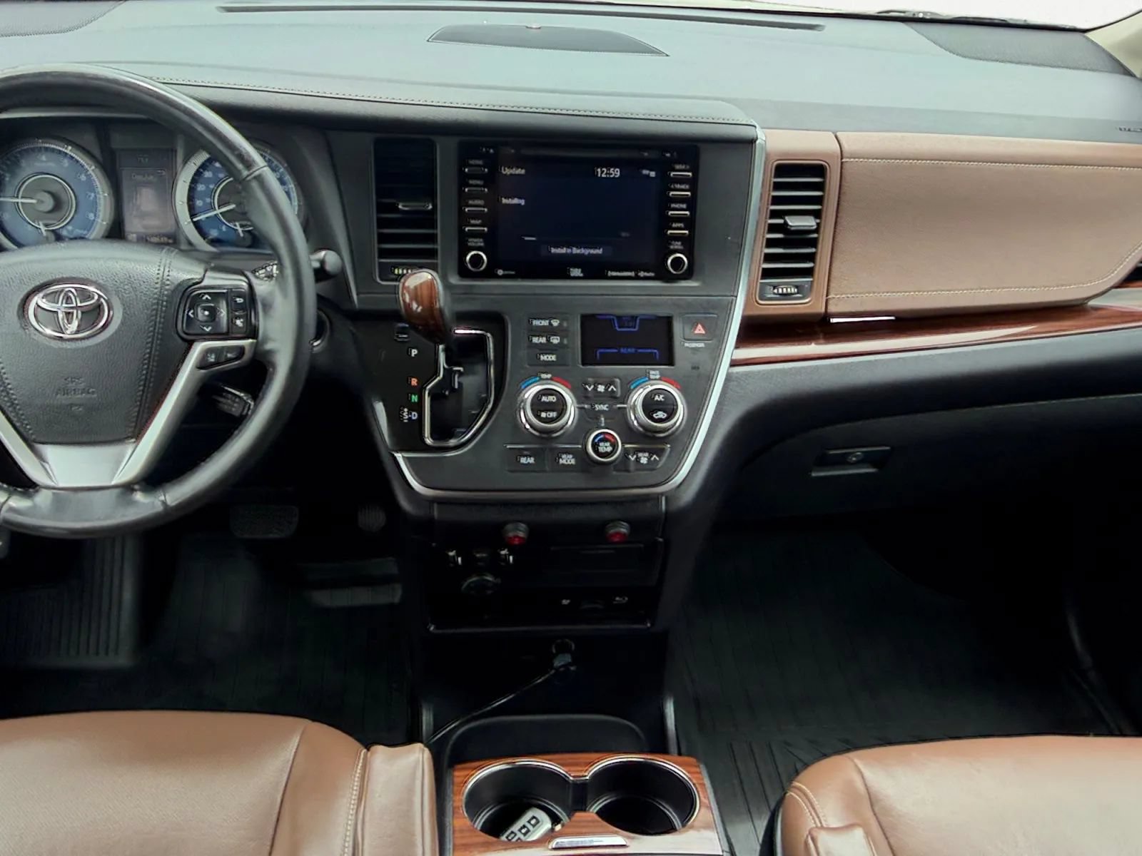 Used 2019 Toyota Sienna Limited Premium w/ Carpet Mat Package AWD/4WD image 13
