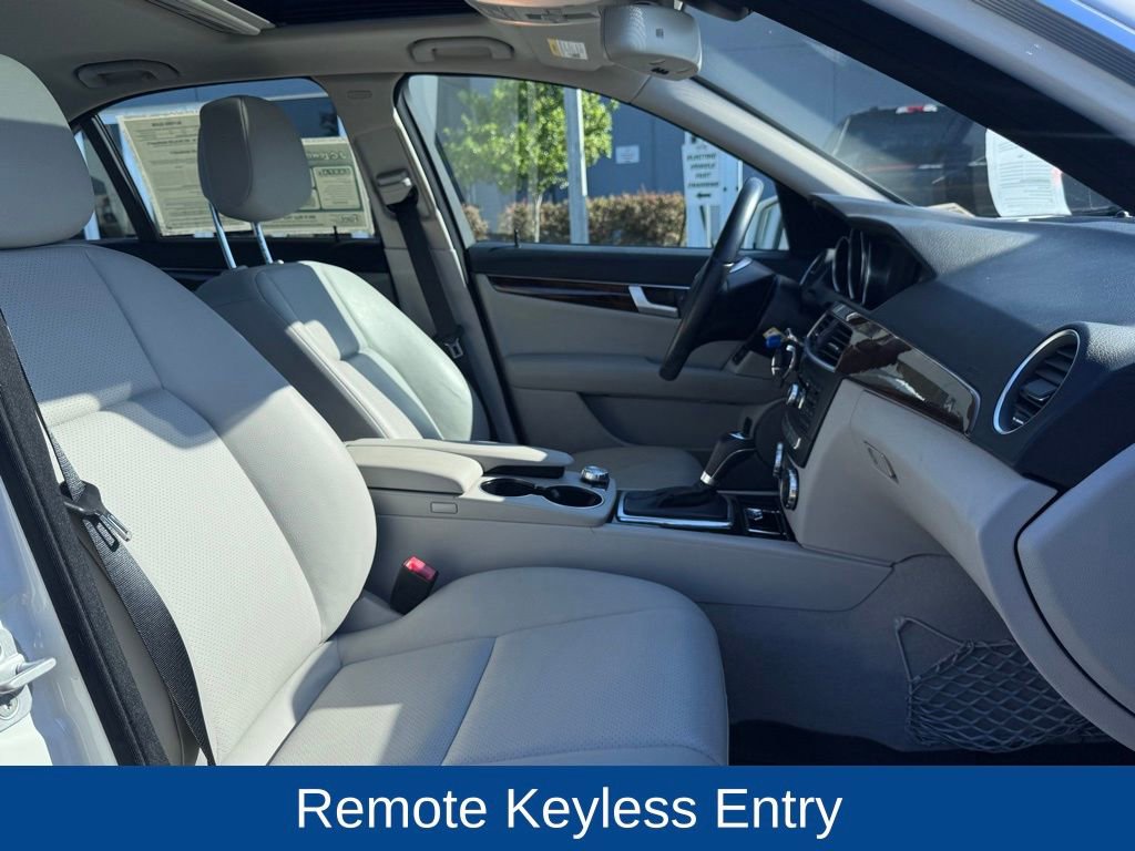 Used 2013 Mercedes-Benz C 250 Sedan image 18