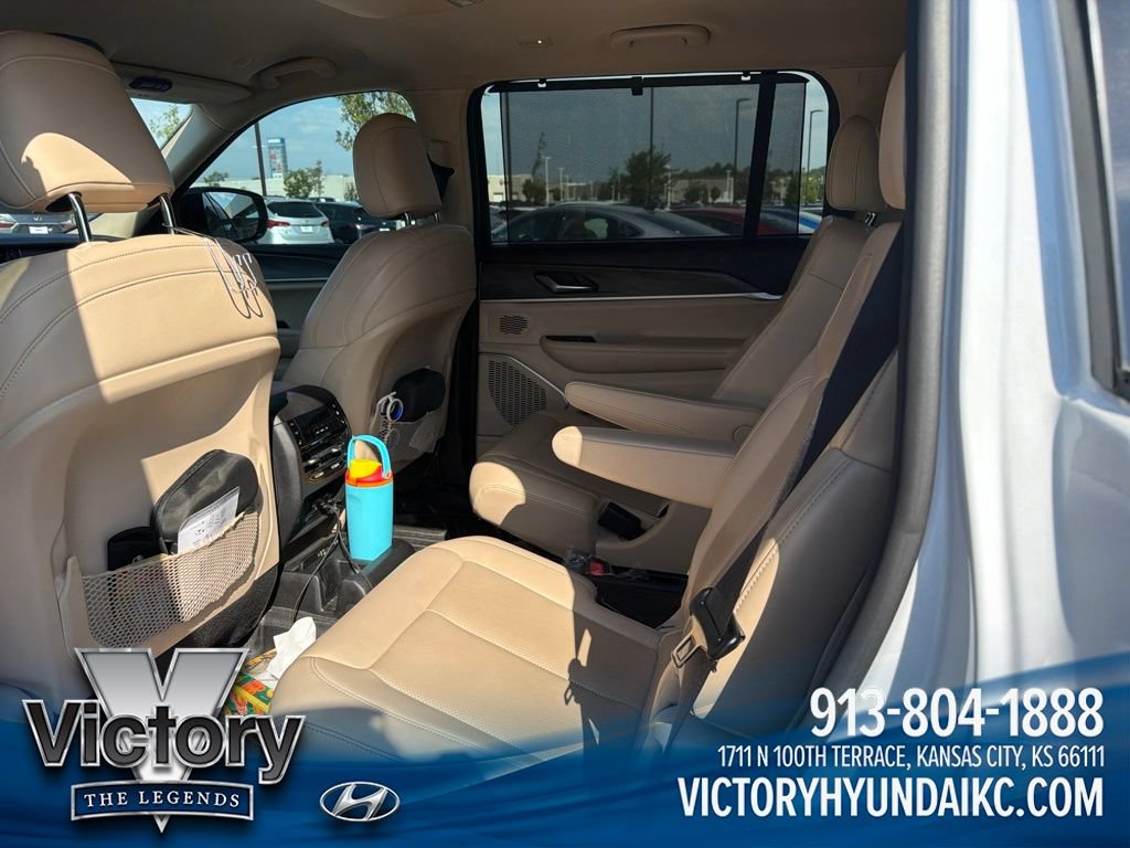 Used 2022 Jeep Grand Cherokee L Limited w/ Luxury Tech Group II AWD/4WD image 9