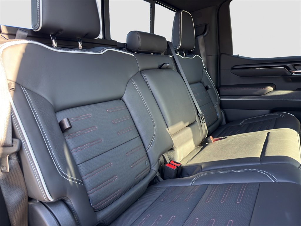 Used 2025 GMC Sierra 1500 AT4X image 16