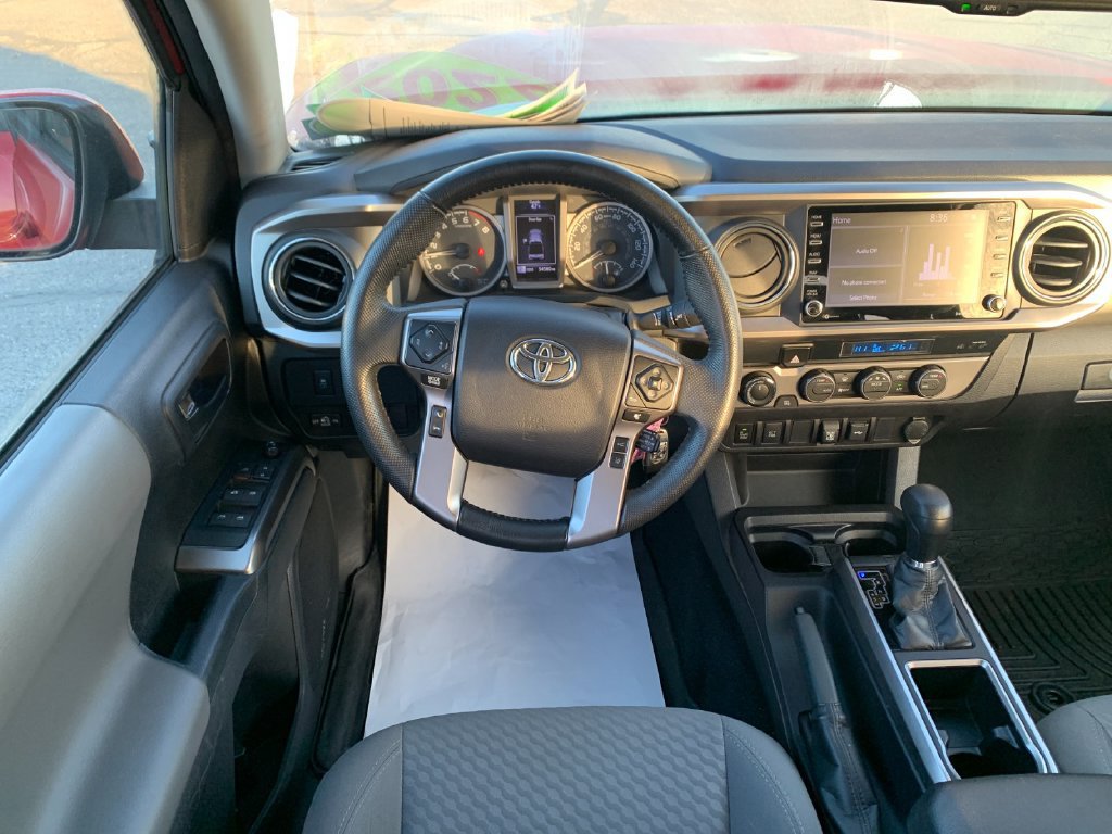 Used 2022 Toyota Tacoma SR5 w/ Technology Package AWD/4WD image 17