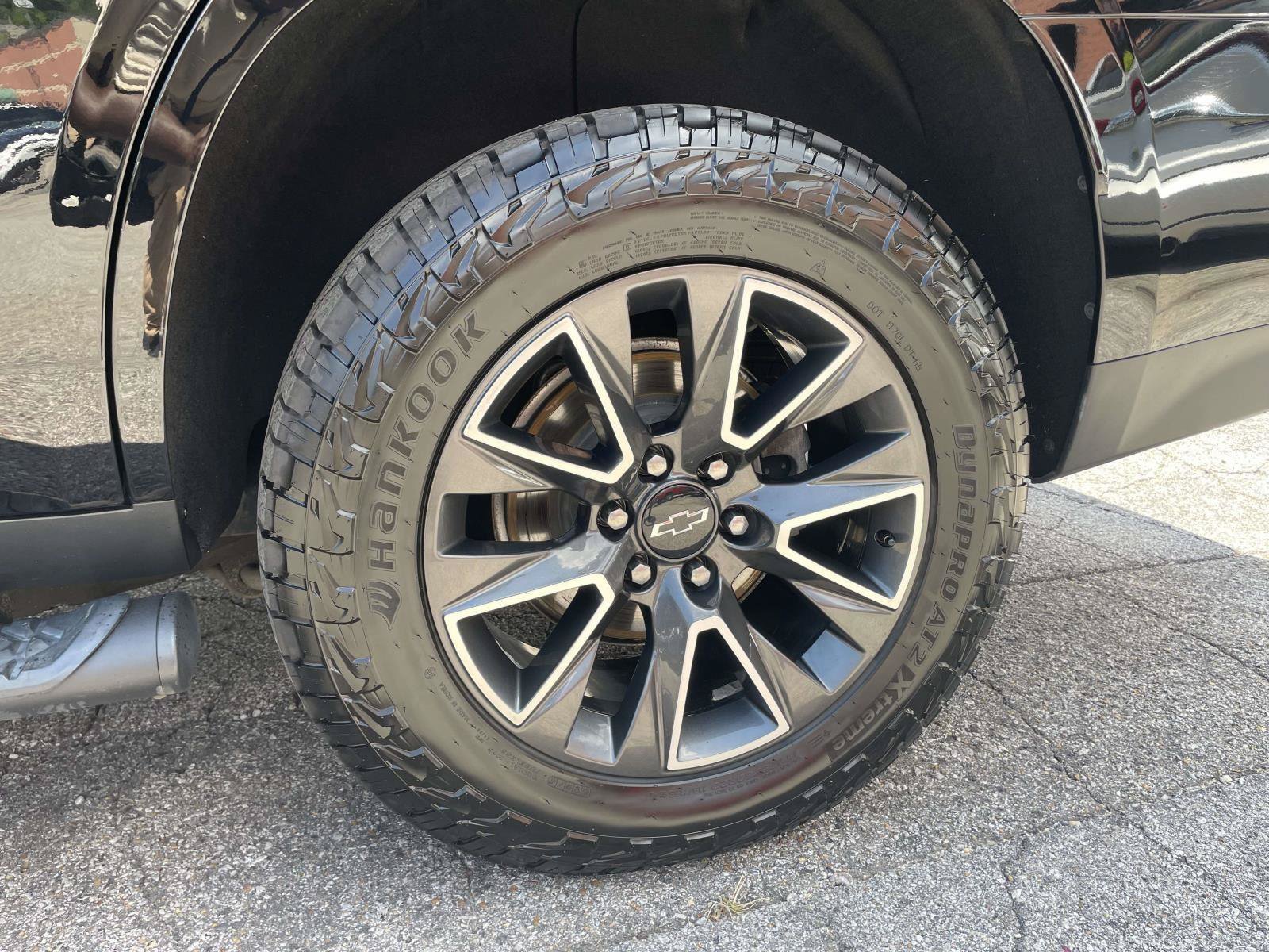 Used 2021 Chevrolet Tahoe Z71 AWD/4WD image 29