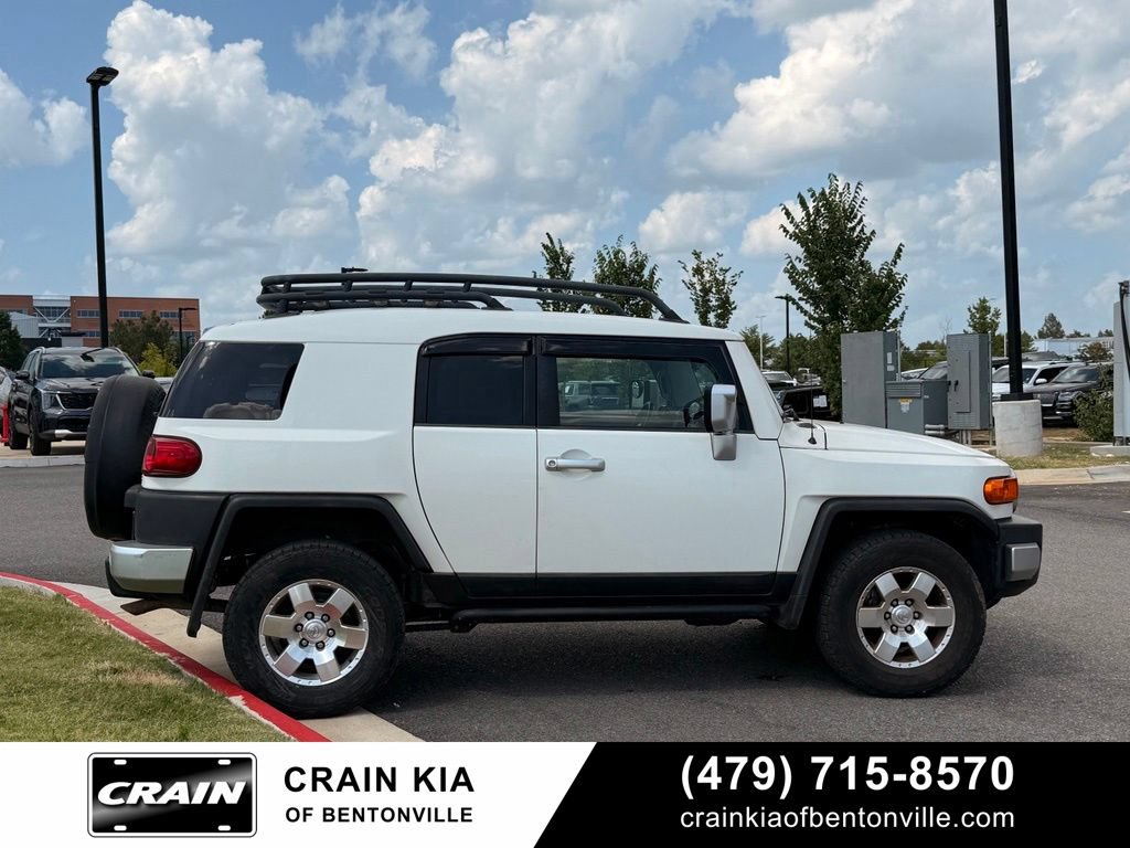 Used 2010 Toyota FJ Cruiser 4WD image 8
