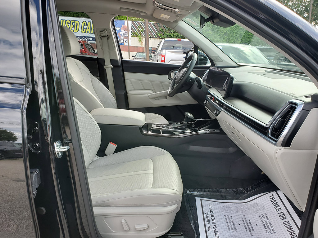 Used 2025 Kia Sorento SX AWD/4WD image 20