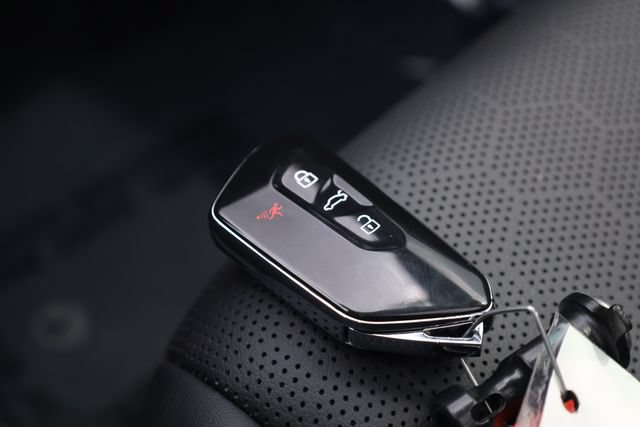 Used 2023 Volkswagen ID.4 Pro S AWD/4WD image 29
