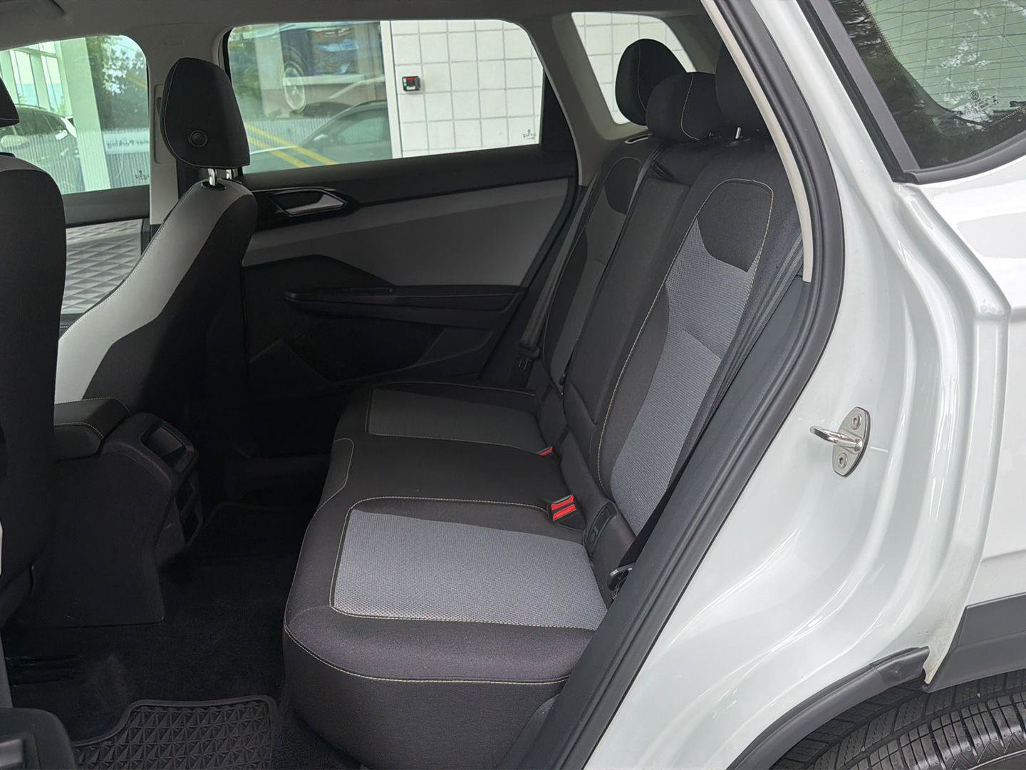 Certified 2024 Volkswagen Taos S FWD image 16