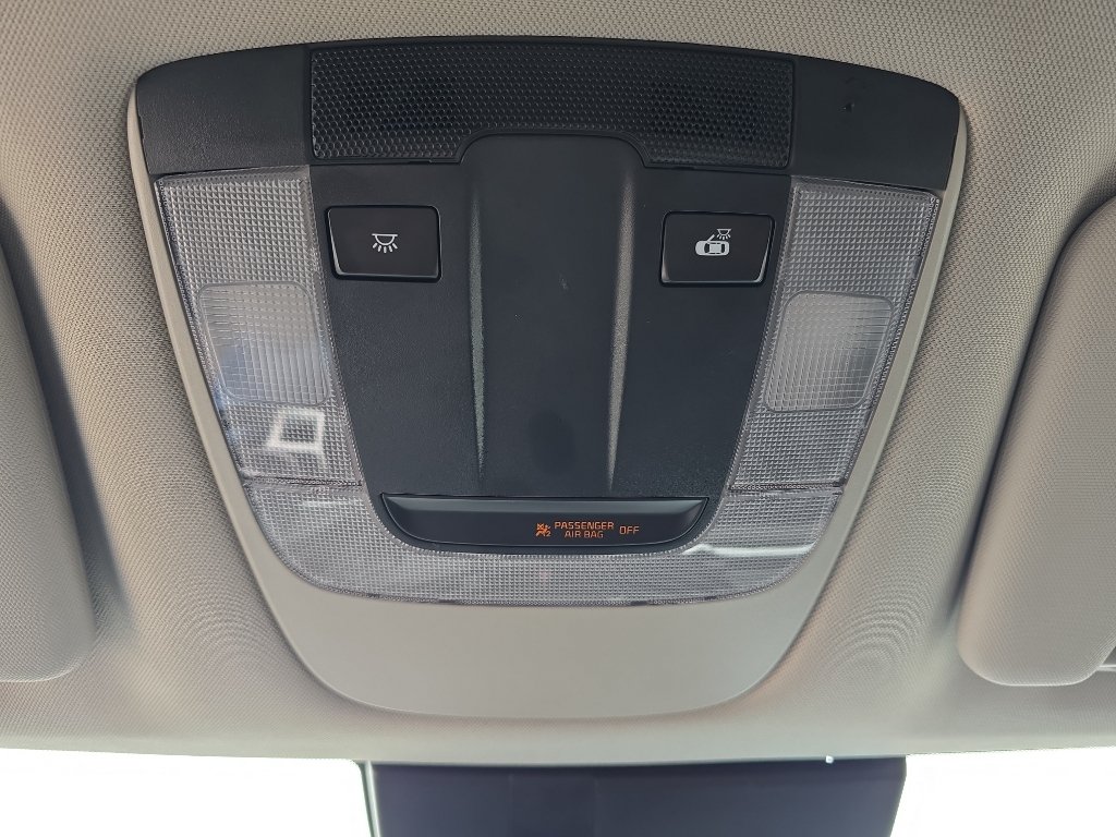 Used 2025 Kia Sportage LX image 18