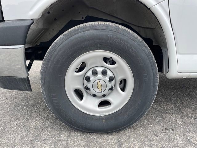 New 2025 Chevrolet Express 3500 w/ Power Convenience Package image 5