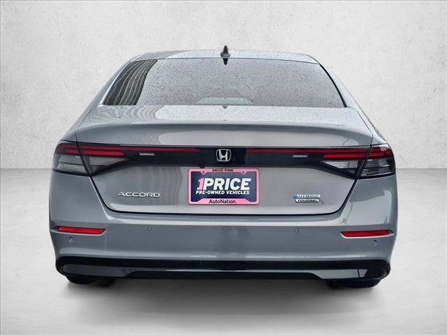 Used 2024 Honda Accord Touring image 4