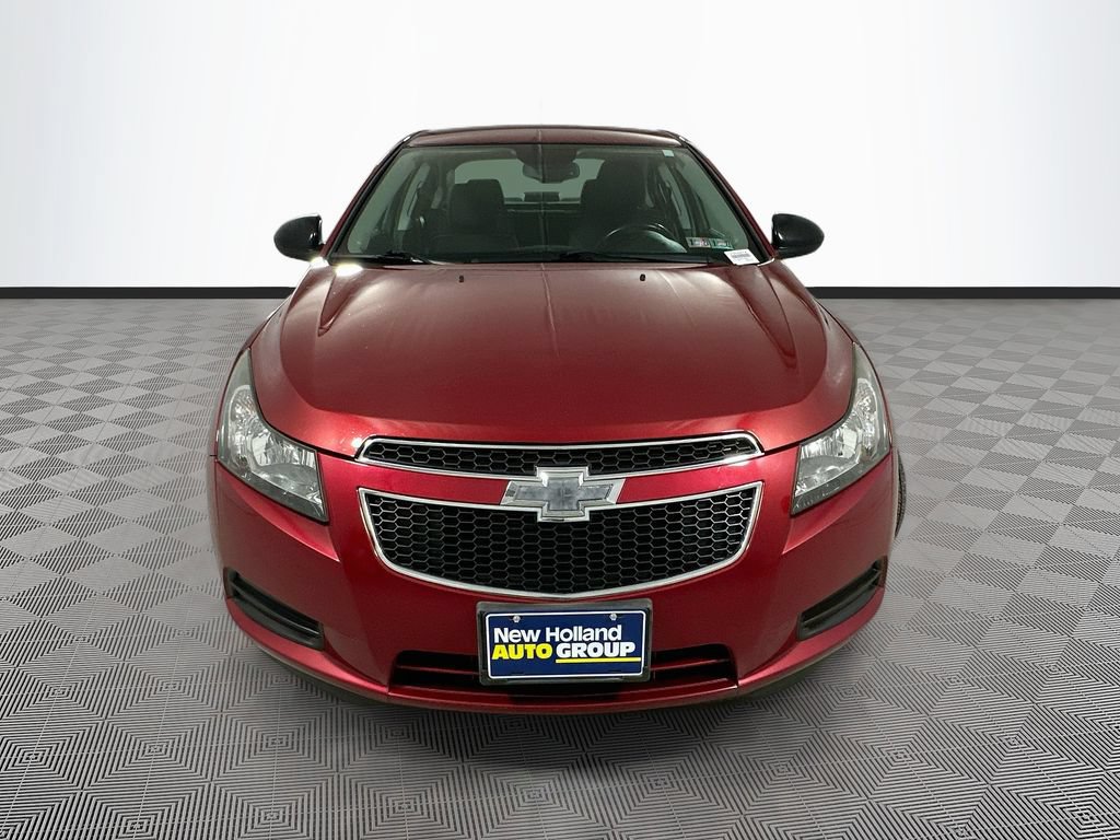 Used 2014 Chevrolet Cruze LT FWD image 2